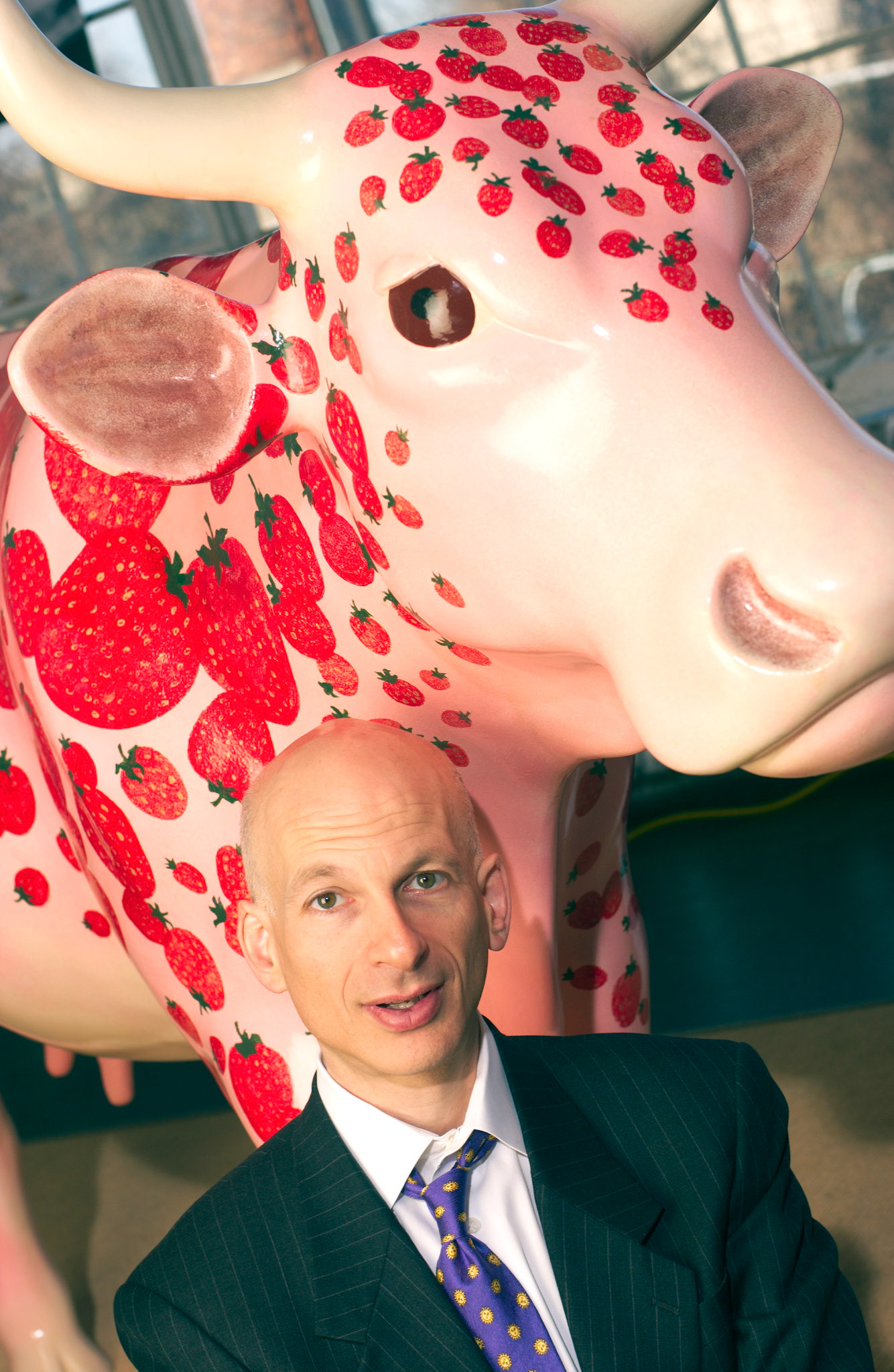 Seth Godin, author of 5 books including the best selling Purple Cow, in the Dobbs Ferry, NY office of his "Do You Zoom, Inc.".photo by Gabe Palacio