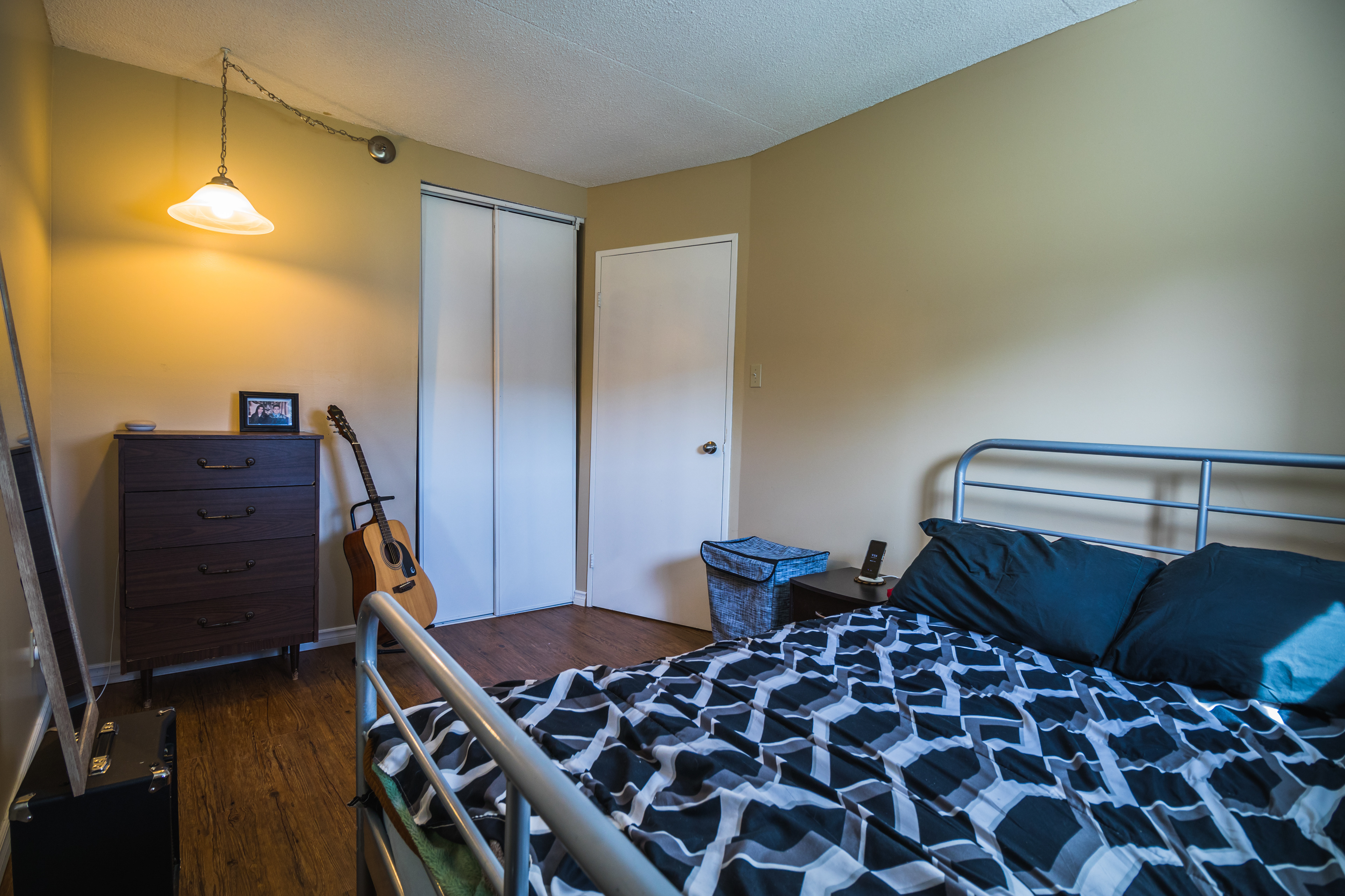 1 Bed Junior Bedroom