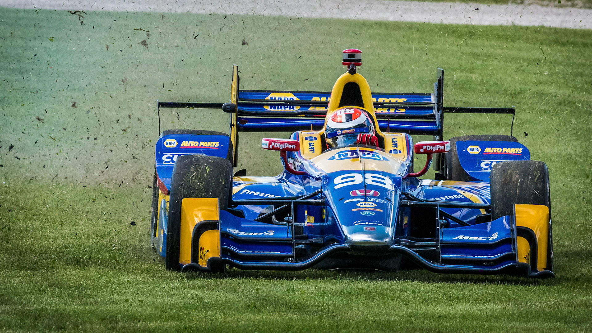Rossi runs wide on the last turn at Road America 2017.