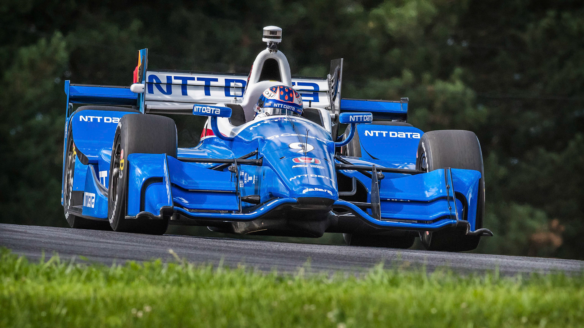 Dixon running at Mid-Ohio.