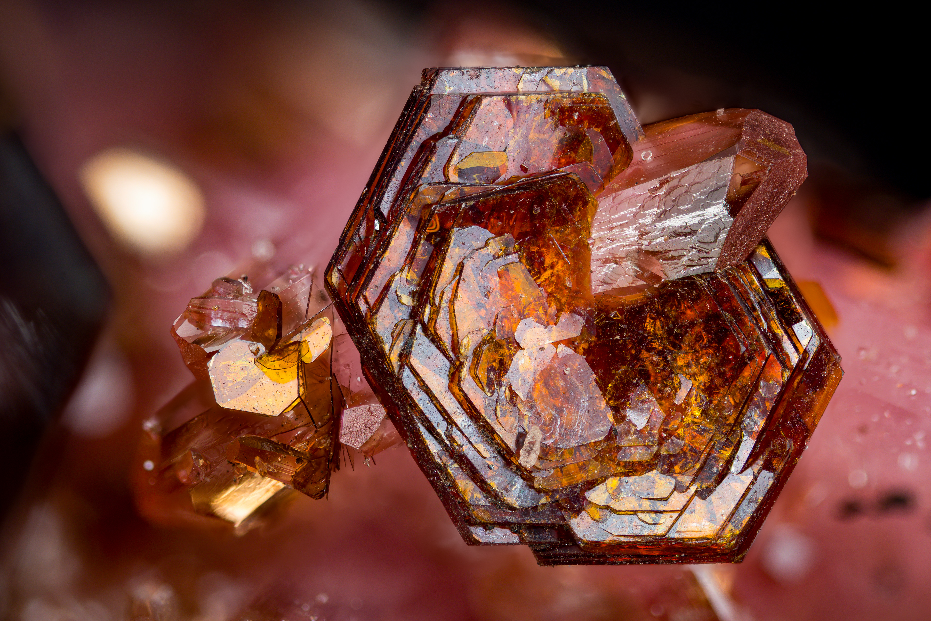 Waterhouseite on Shigaite and Rhodochrosite - Jason B. Smith photo