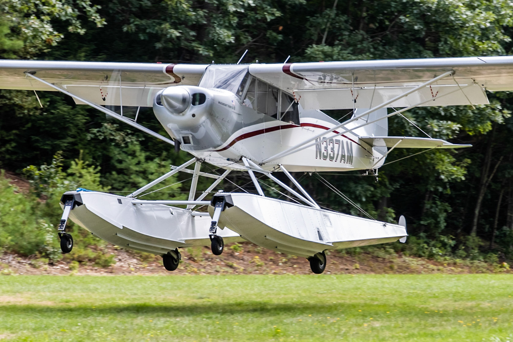 Aviat A-1B Husky (N337AM, c/n 2337) at the Bowman Field (B10) fly-in on 2022-08-27.