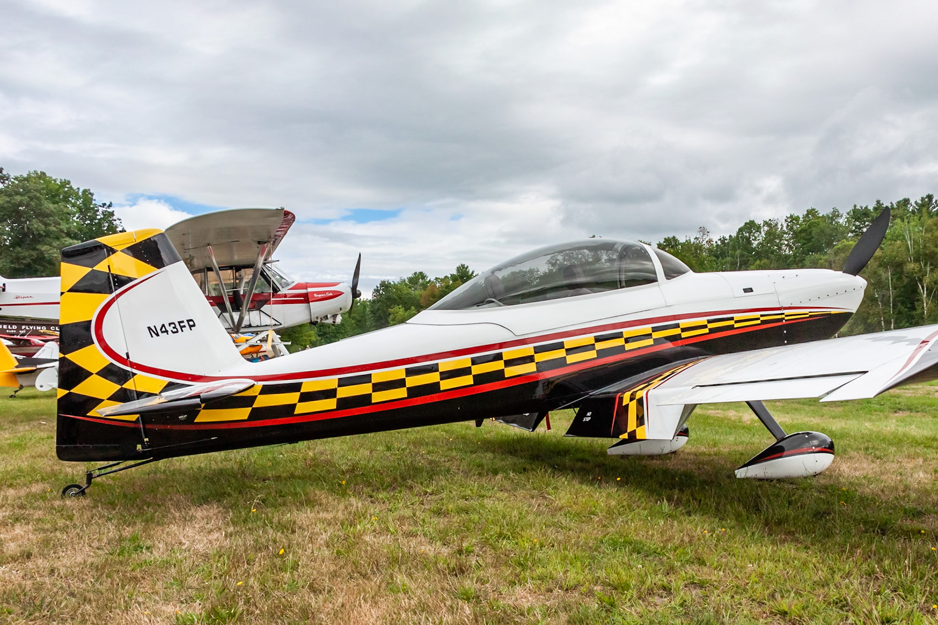 Van’s RV-8 (N43FP, c/n 80395) at the Bowman Field (B10) fly-in on 2022-08-27.