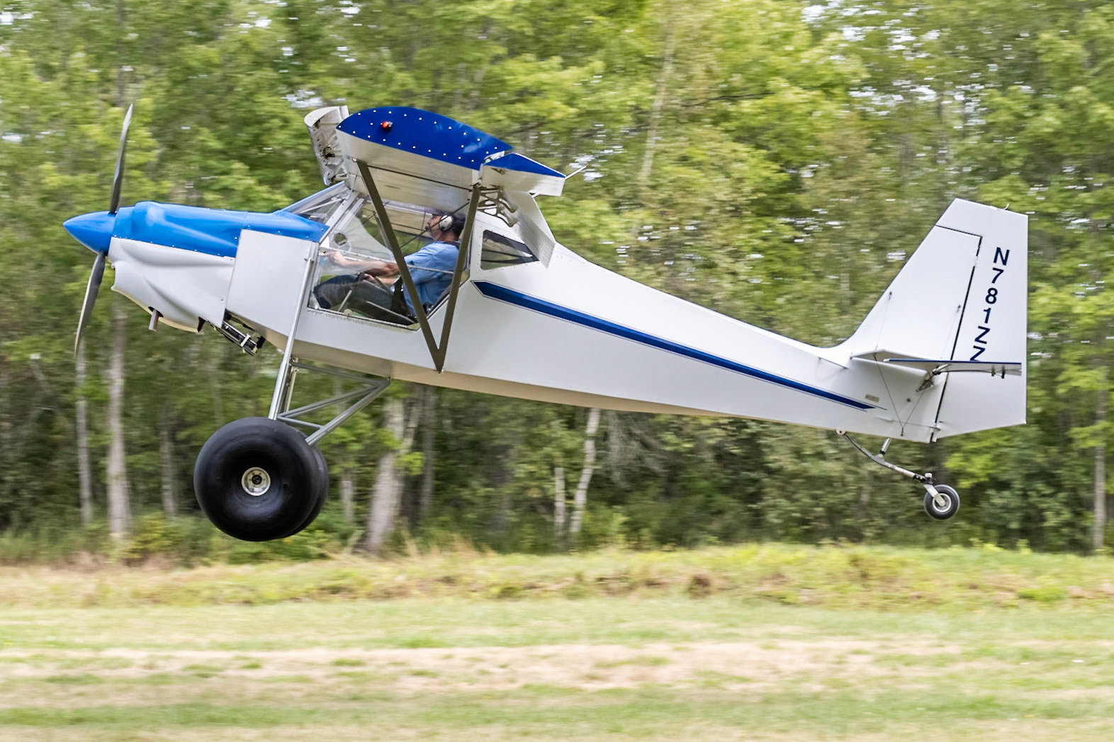 Just SuperSTOL (N781ZZ, c/n JA307-07-13) at the Bowman Field (B10) fly-in on 2022-08-27.