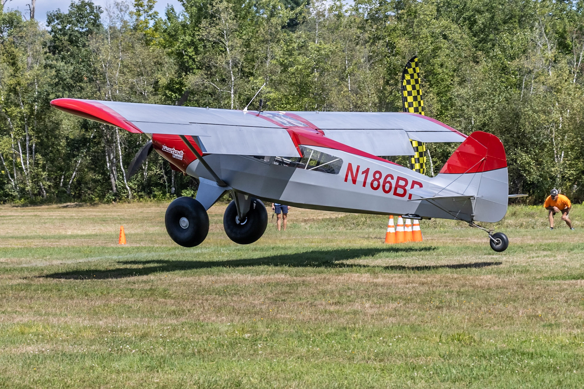Bearhawk Patrol (N186BP, c/n P36-105P/106P) at the Bowman Field (B10) fly-in on 2022-08-27.