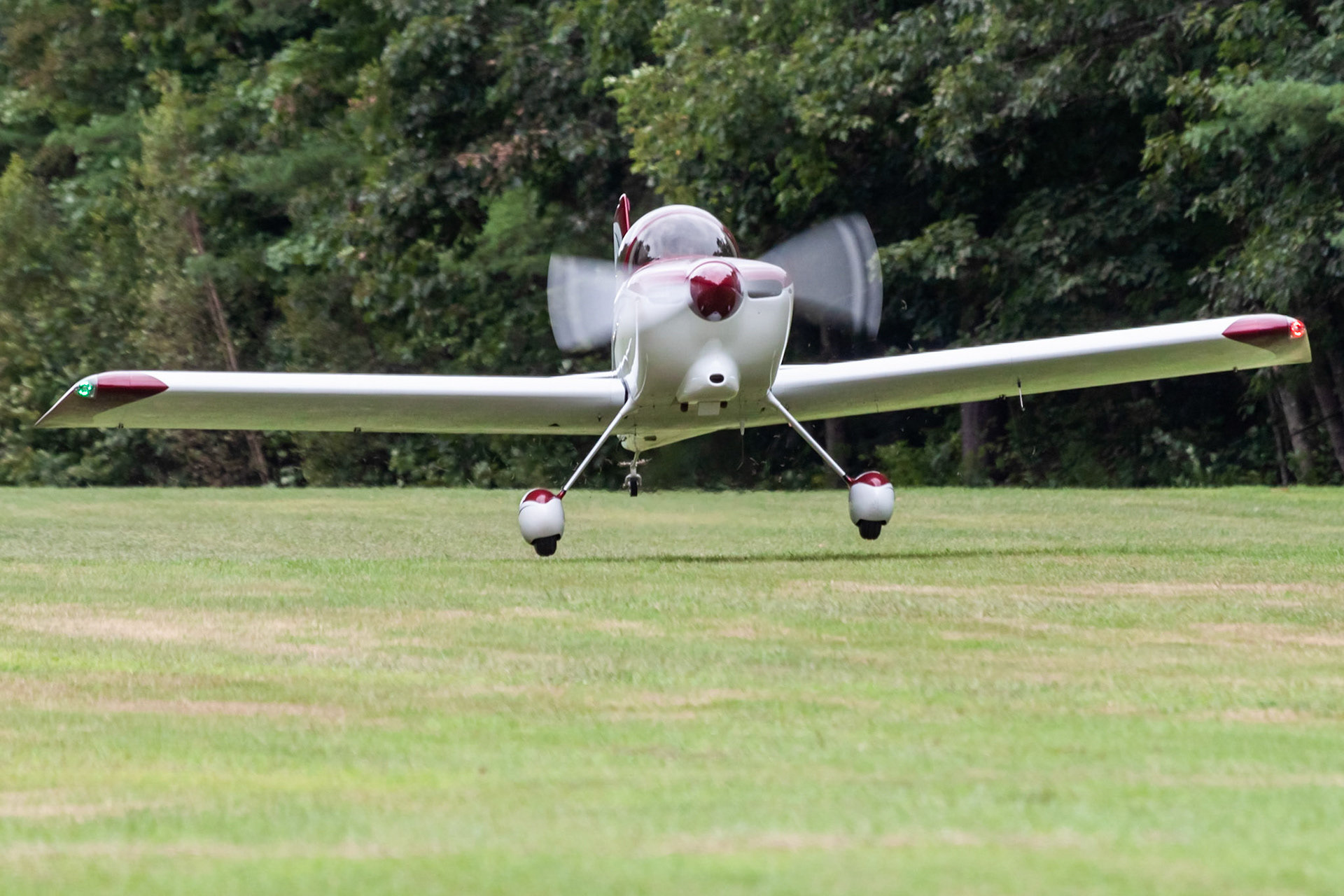 Van’s RV-8 (N468RV, c/n 82148) at the 33rd annual Bowman Field (B10; Livermore Falls, ME) Fly-in on 2019-08-24.