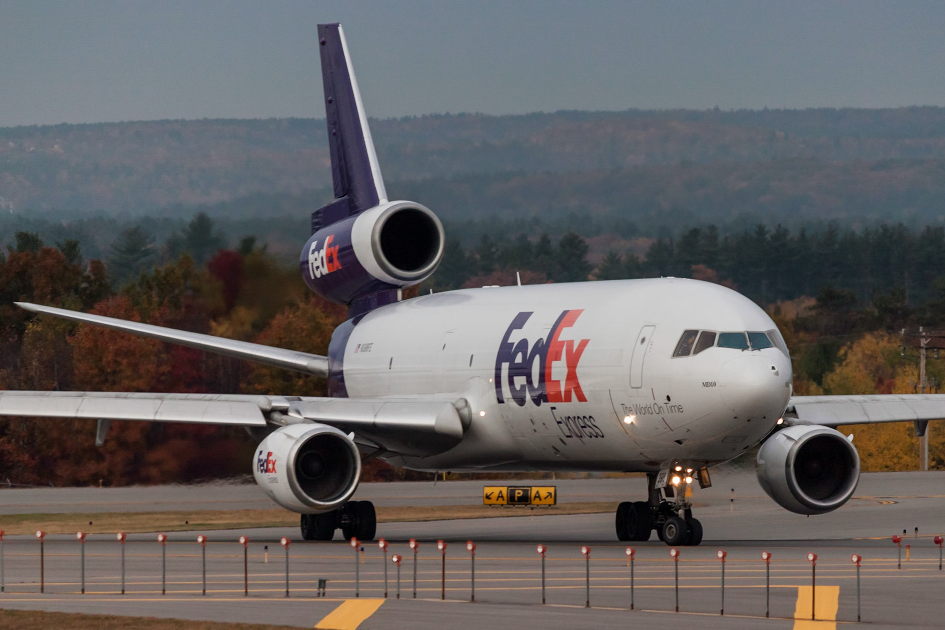 McDonnell Douglas MD-10-10F (N398FE, c/n 46634) of FedEx about to take off at KMHT on 2014-10-28