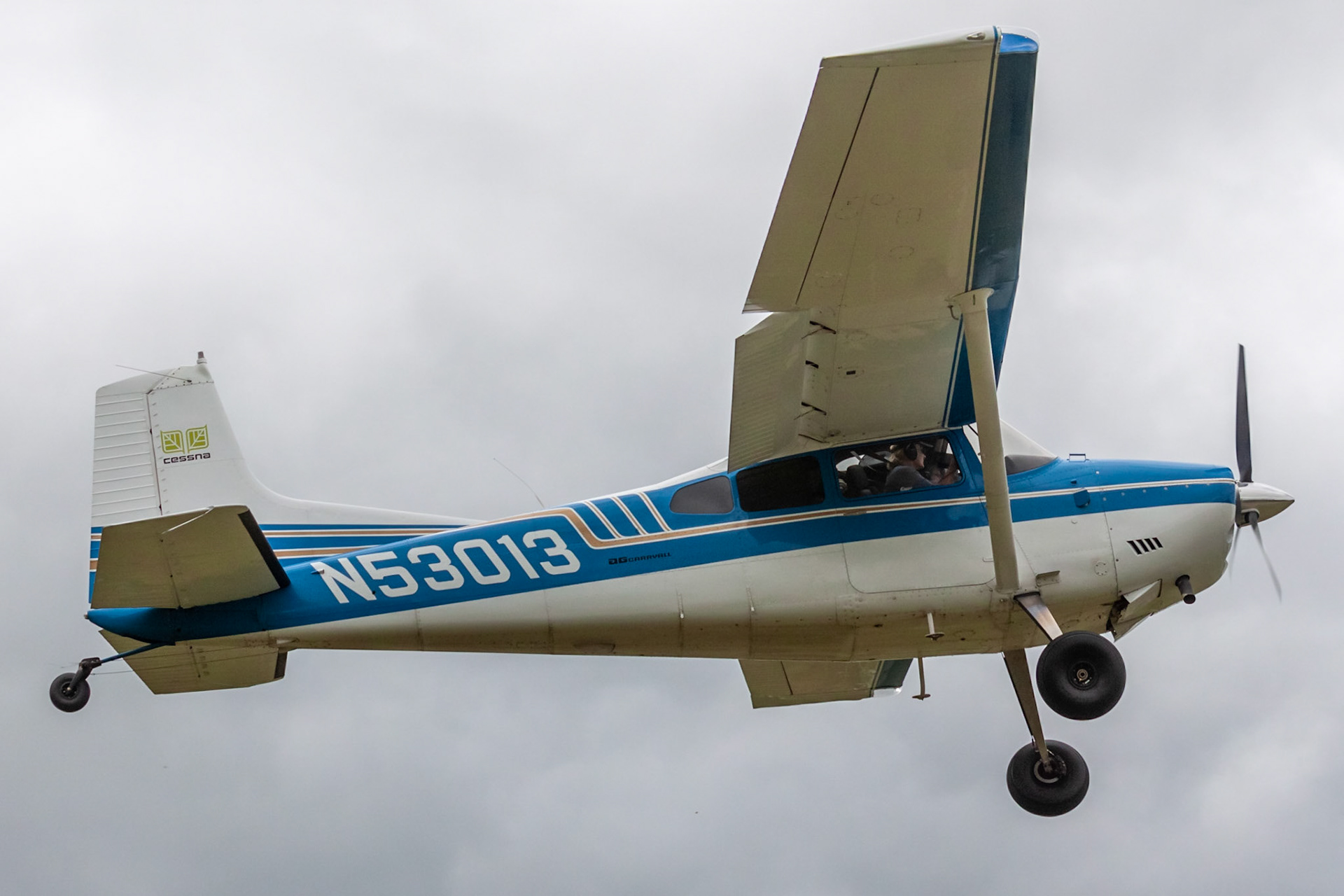 Cessna A185F (N54013, c/n 18502317) at the 33rd annual Bowman Field (B10; Livermore Falls, ME) Fly-in on 2019-08-24.