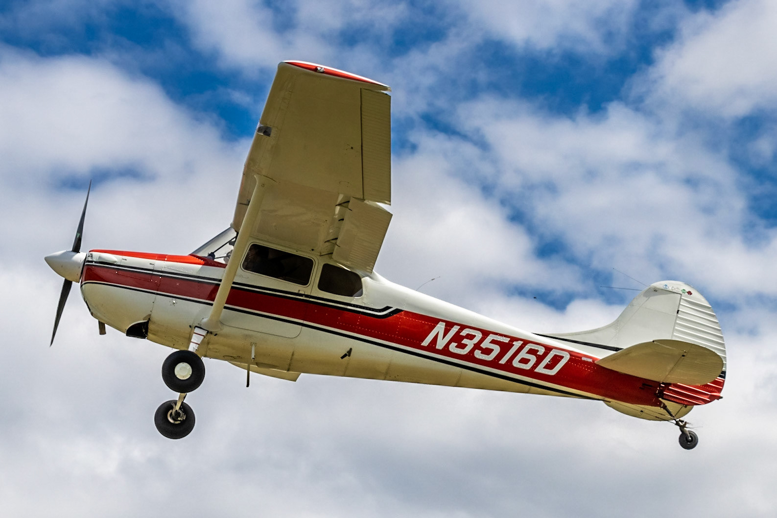 Cessna 170B (N3516D, c/n 27059) at the Bowman Field (B10) fly-in on 2022-08-27.