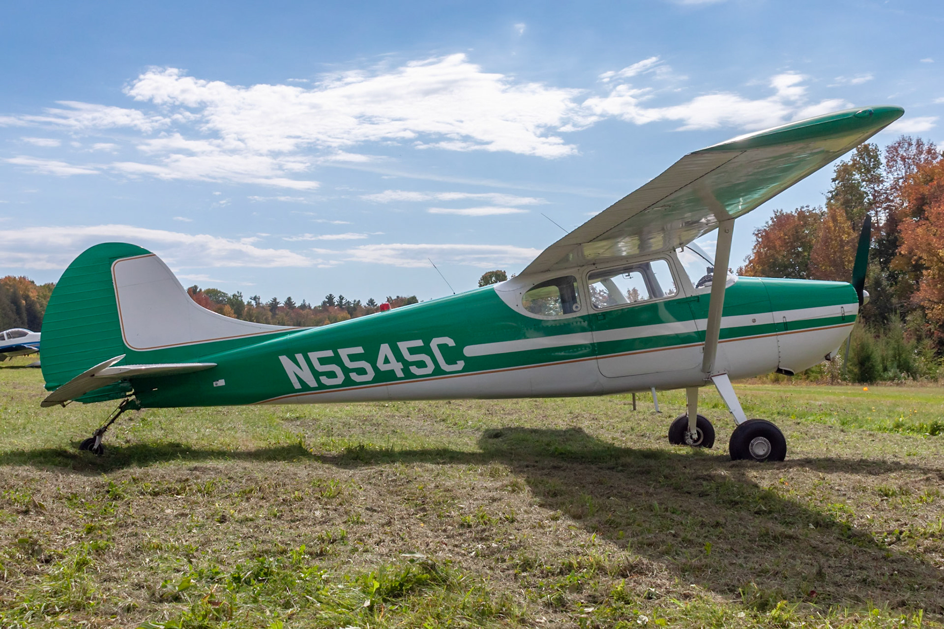 Cessna 170A (N5545C, c/n 19598) at the 2019 FALL-ow ME! Fly-in at Thompson Memorial Field (ME62; Pittsfield, ME) on 2019-09-28.