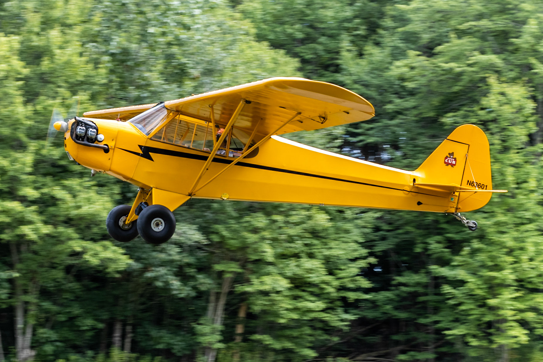 Piper J3C-65 Cub (N63601, c/n 17320) at the Bowman Field (B10) fly-in on 2022-08-27.