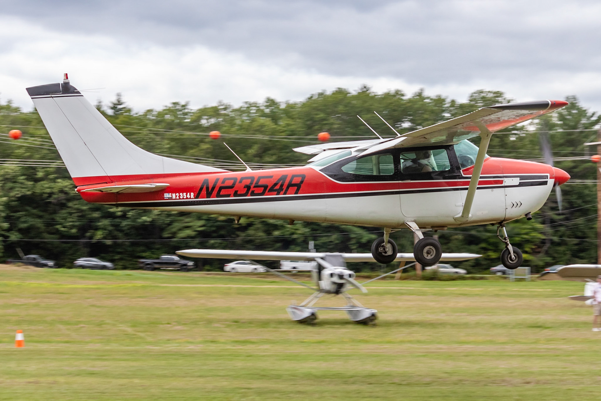Cessna 182G (N2354R, c/n 18255454) at the 33rd annual Bowman Field (B10; Livermore Falls, ME) Fly-in on 2019-08-24.