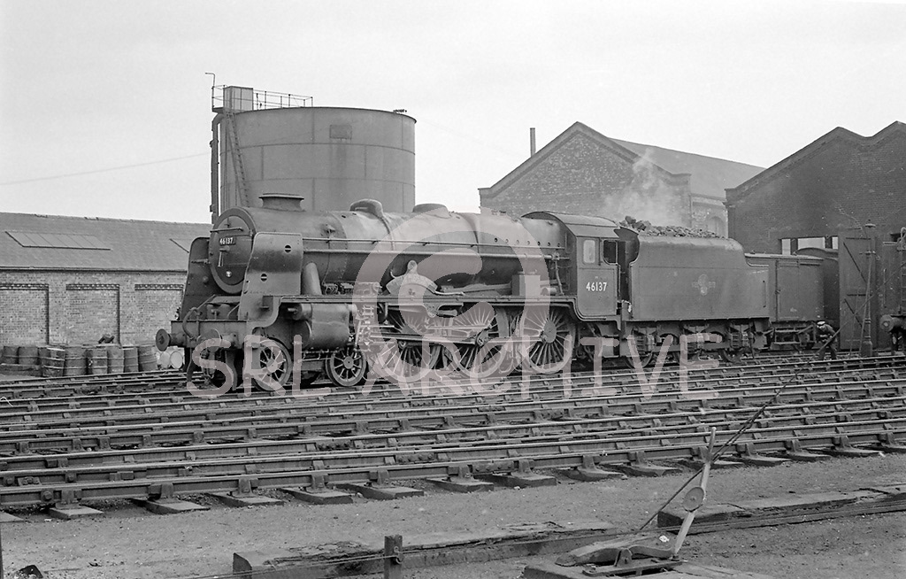 46137 'The Prince of Wales Volunteers South Lancashire' at Wllingborough 28th April 1960 SRL No 371 