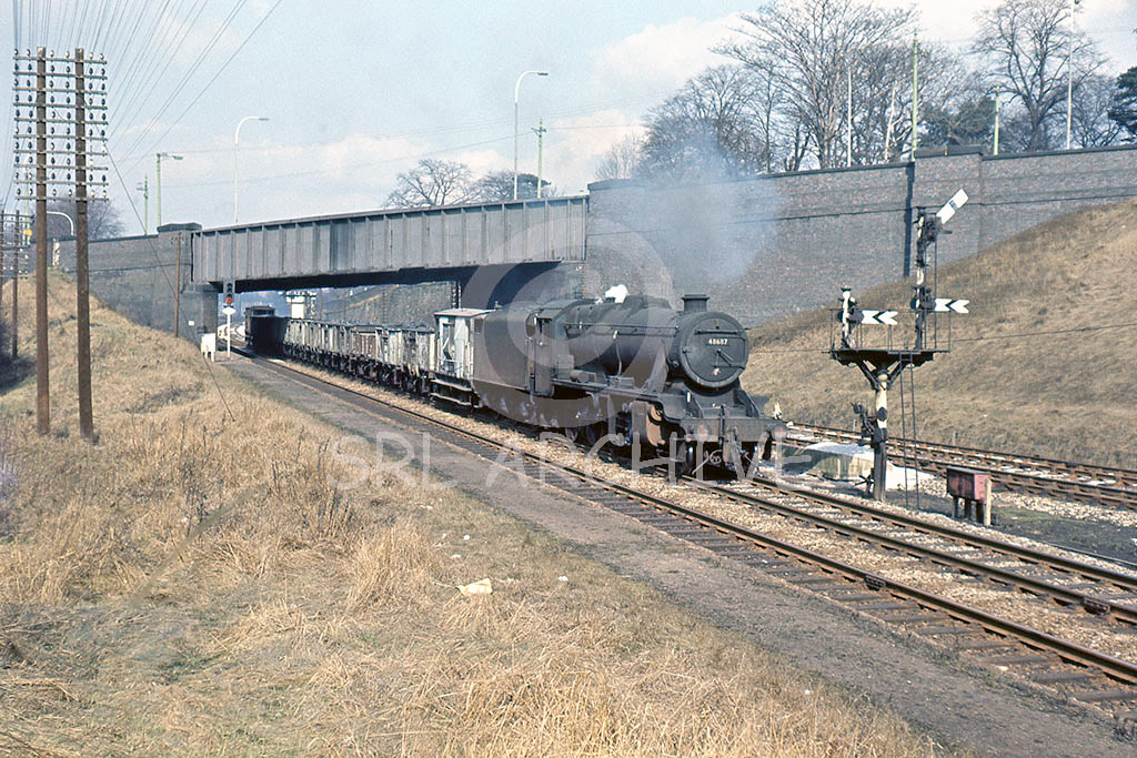 48687 on a freight approaching Knighton Tunnel south of Leicester Saturday 6th March 1965 SRL No 783 