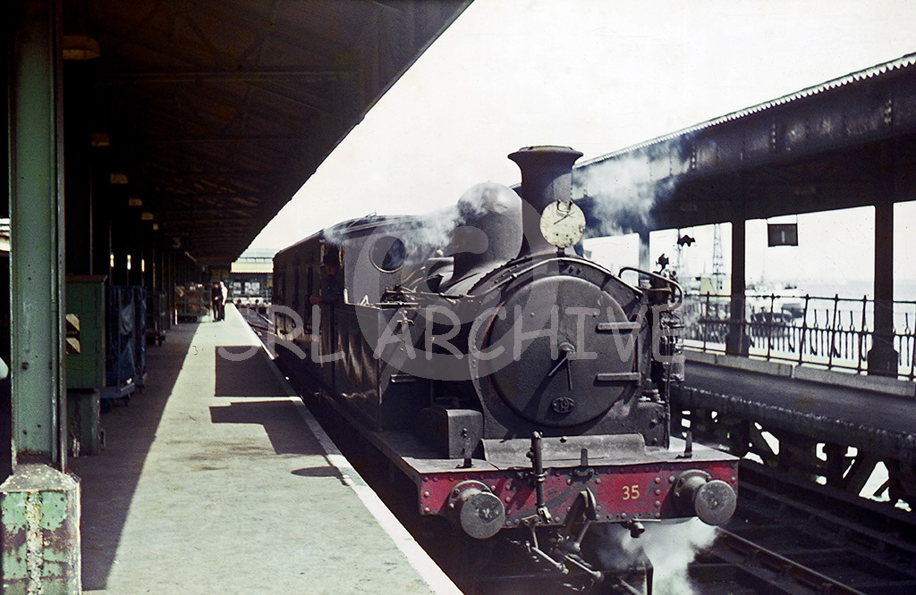 Adams 02 class No W35 'Freshwater' at Ryde Esplanade no date Brian Noakes/SRL No 405 