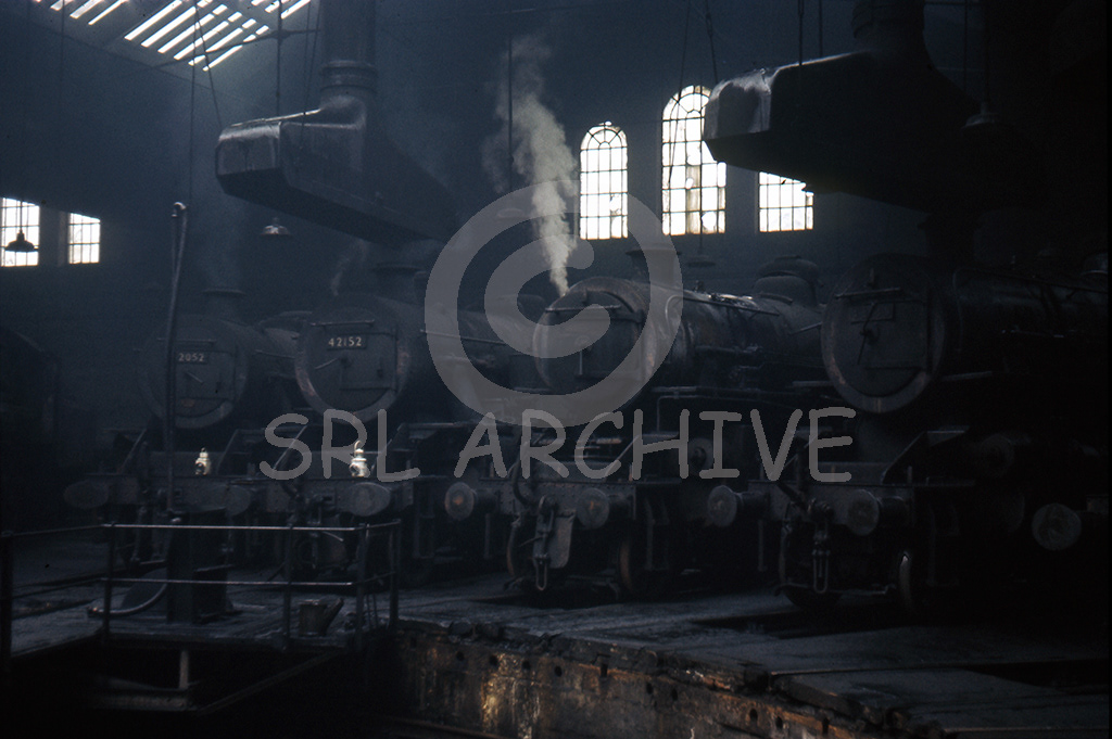 Manningham Roundhouse 45052, 48152, Fairburn 2-6-4T 45152, Ivatt Flying Pig 43069 10th July 1966 SRL No 507
