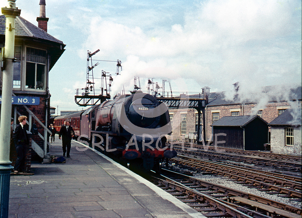46225 Duchess of Gloucester at Carstairs station with the Aberdeen-Euston express 1st August 1962 SRL No 516 
