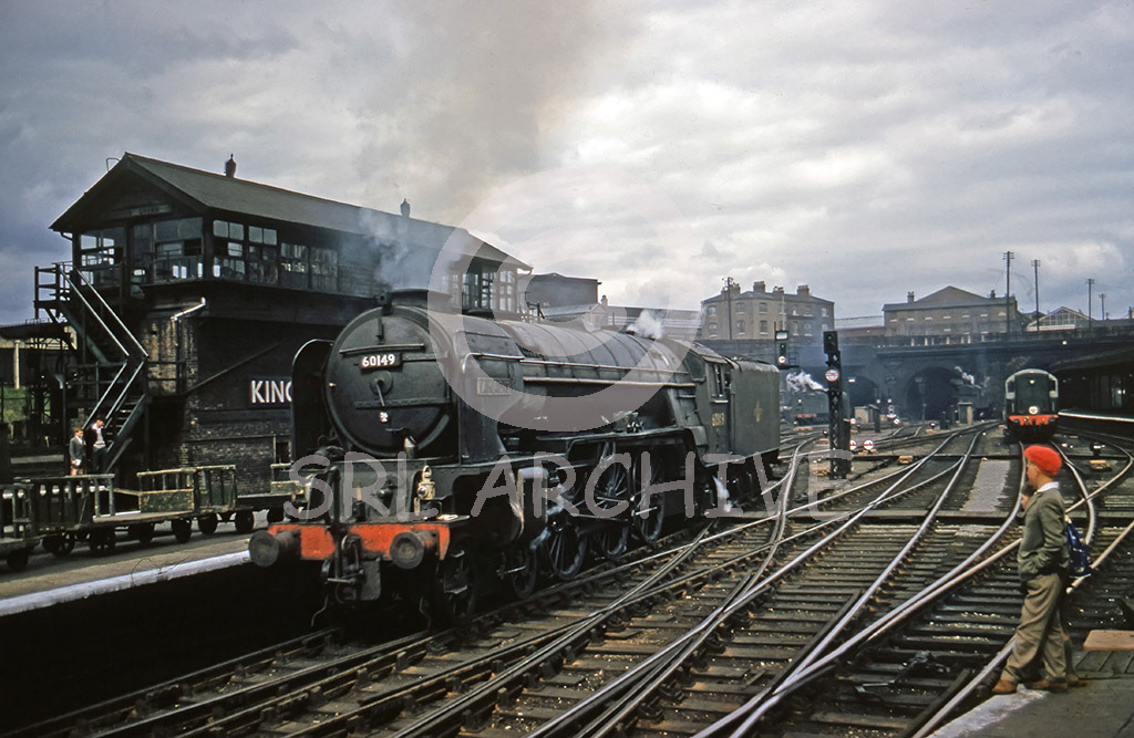 60149 'Amadis' reversing towards Gasworks Tunnel enroute to Top Shed having previously arrived on an up express in September 1962 watched by a couple of young spotters SRL No 29 