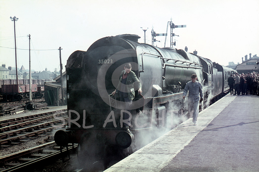 35023 'Holland Afrika-Line' at Salisbury with the LCGB Hampshire Branch Line rail tour 9th April 1967 SRL No 336 