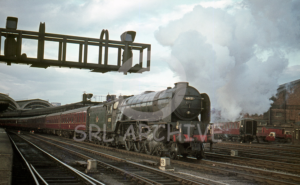 60121 'Silurian' departs York station for the south early 1960's SRL No 86 