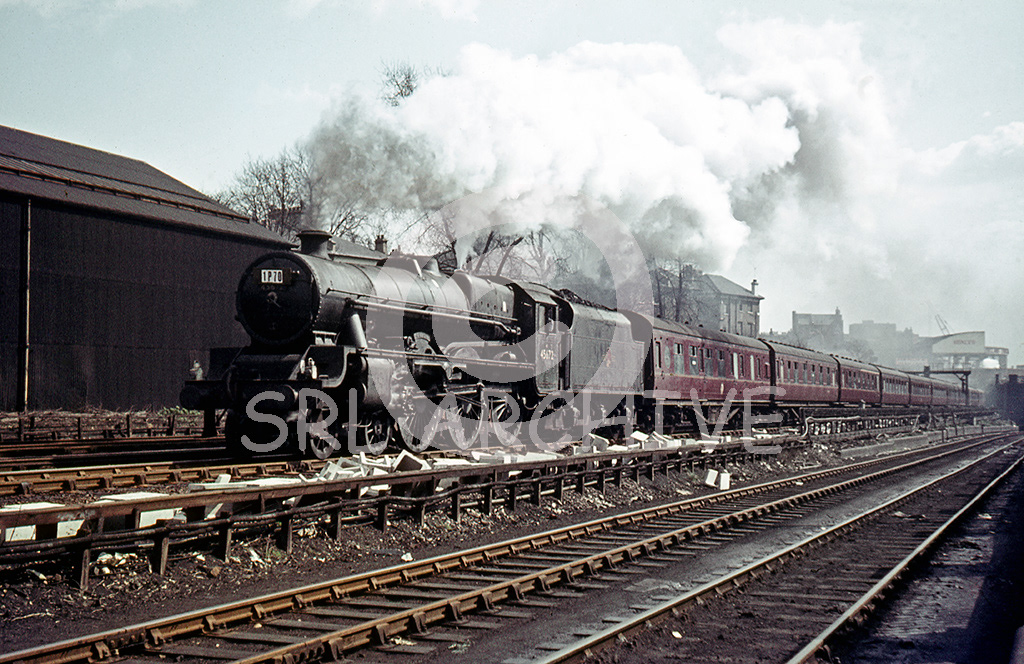 45672 Anson climbing Camden Bank in fine style with the 1.33pm Euston-Blackpool relief 26th March 1964 Alan Chandler MBE SRL No 4484