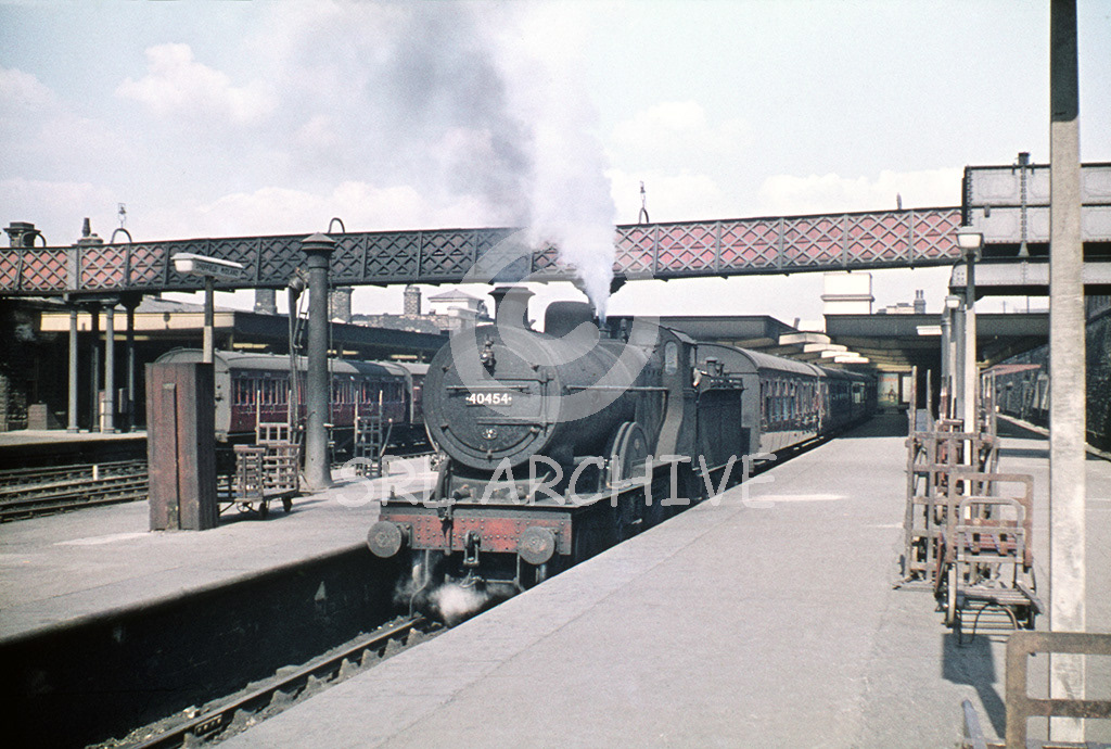 2P class 4-4-0 No 40454 at Sheffield midland station pre September 1960 when the engine was withdrawn SRL No 934
