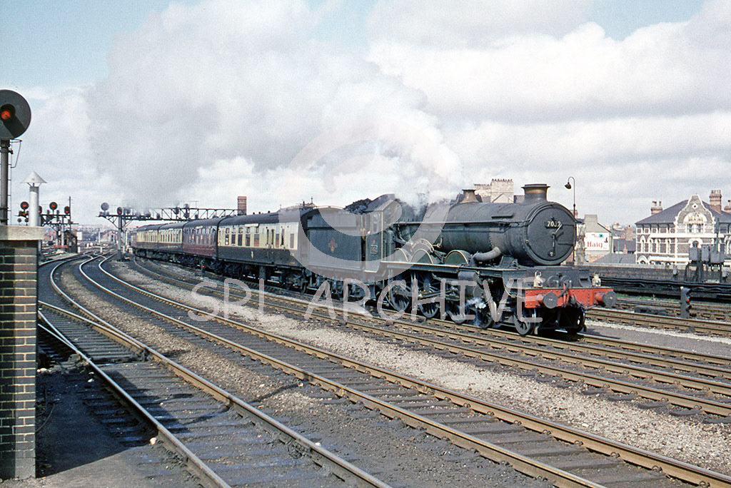 7032 'Denbigh Castle' departing Cardiff General station with the 6.45 Fishguard-Paddington 22nd April 1962 SRL No 573 