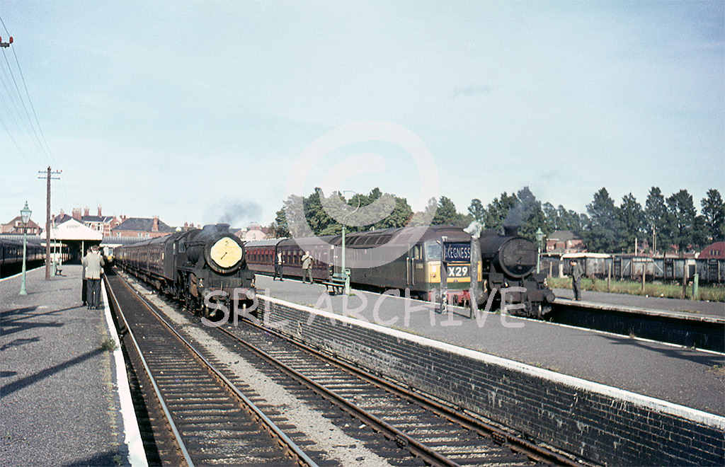 44918 at Skegness station on the Blidworth Welfare Children's outing to the east coast. Also in view we have Brush Type 4 diesel No D1564 and then B1 class No 61188 SRL No 727 