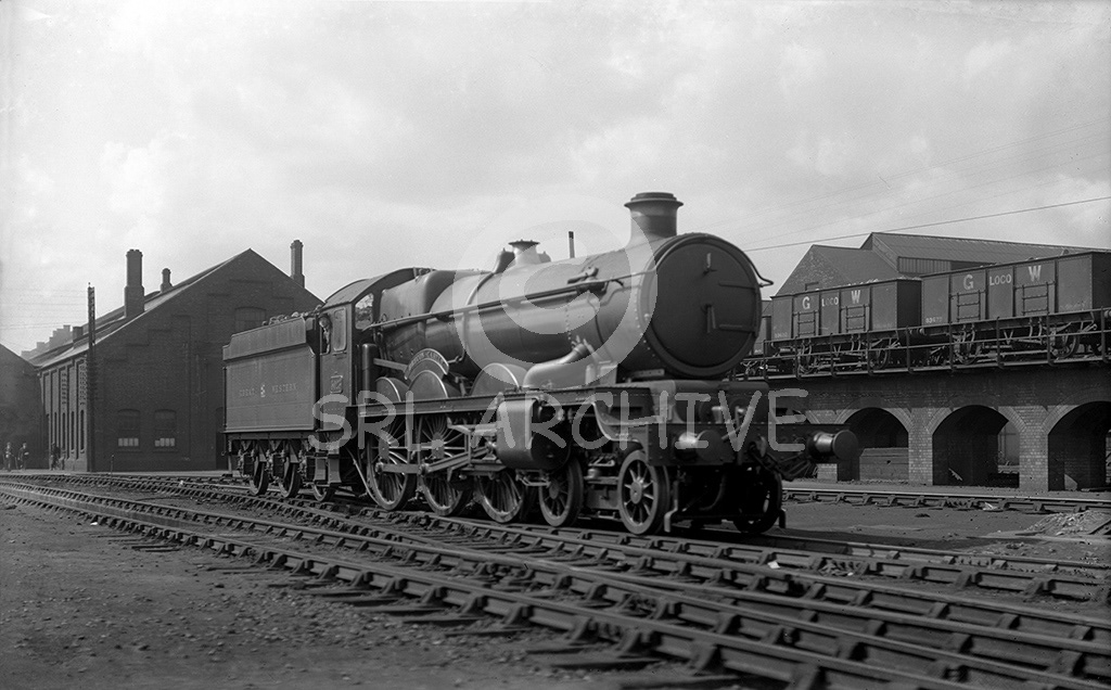  5023 'Brecon Castle' in the yard at Old Oak Common in 1934 SRL No 656 
