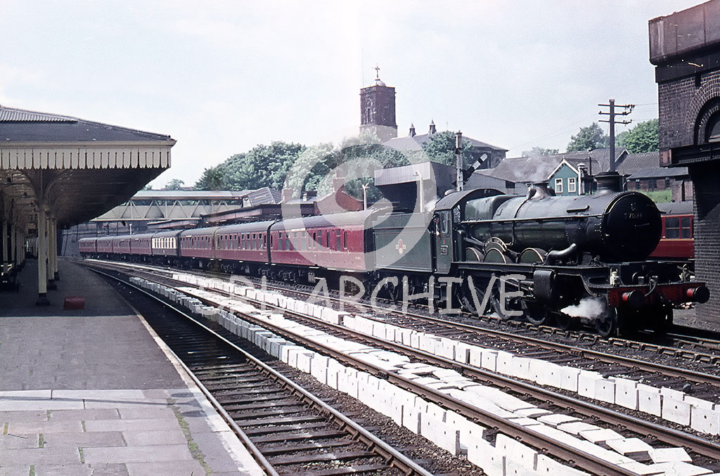 7026 'Tenby Castle' arriving at Wellington station in Shropshire with an up express 20th May 1961 SRL No 882 