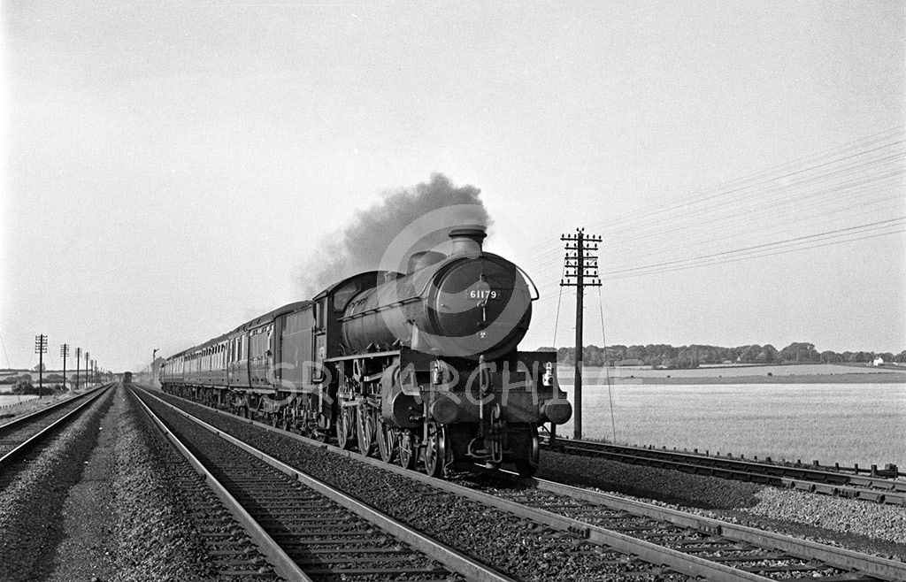 61179 on an up express in between Huntingdon and Offord around 1961 SRL No 769 