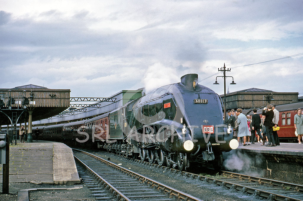 60019 'Bittern' last official scheduled BR A4 Glasgow-Aberdeen seen here with the A4 waiting to return to Glasgow 3rd September 1966 SRL No 458 