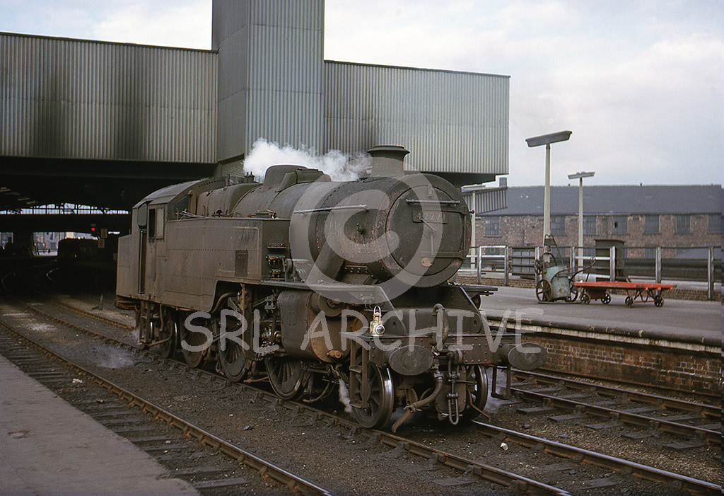 42271 2-6-4T at Leeds City station showing a 55A Leeds Holbeck shedplate so slide dates after 10th October 1963 when it was allocated to 55A SRL No 826 