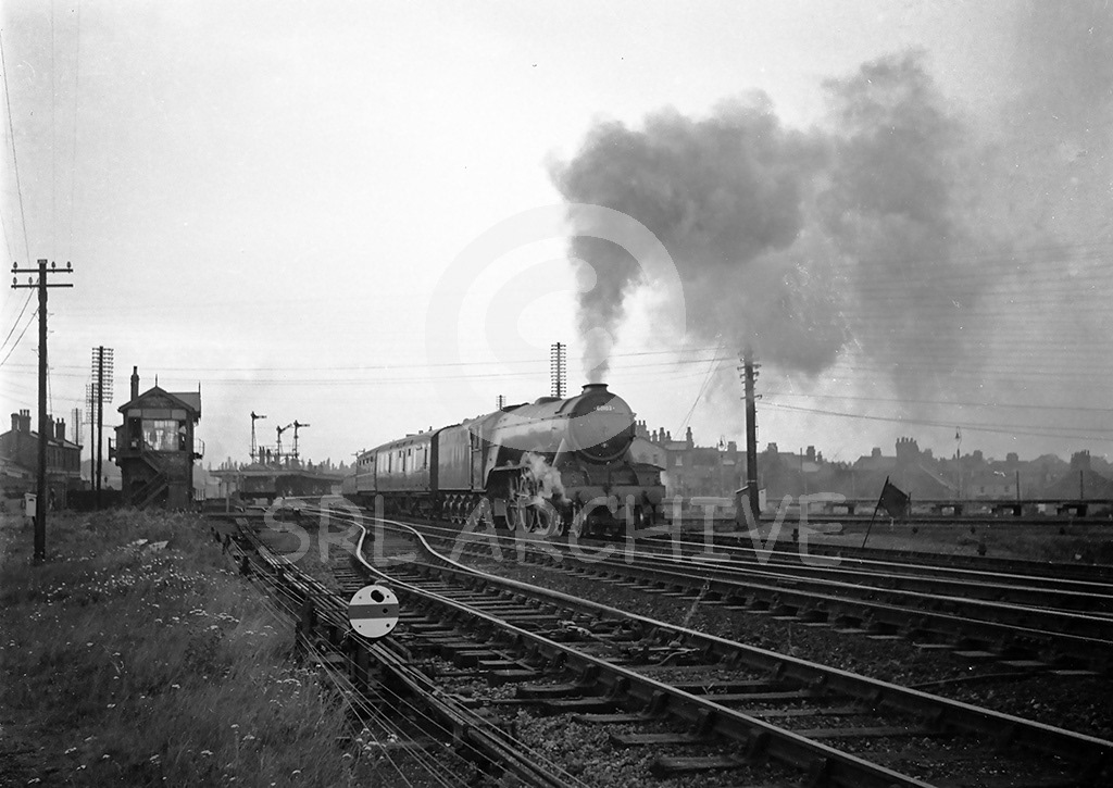 60103 'Flying Scotsman' at Retford working south back to the capital in 1960 SRL No 305 