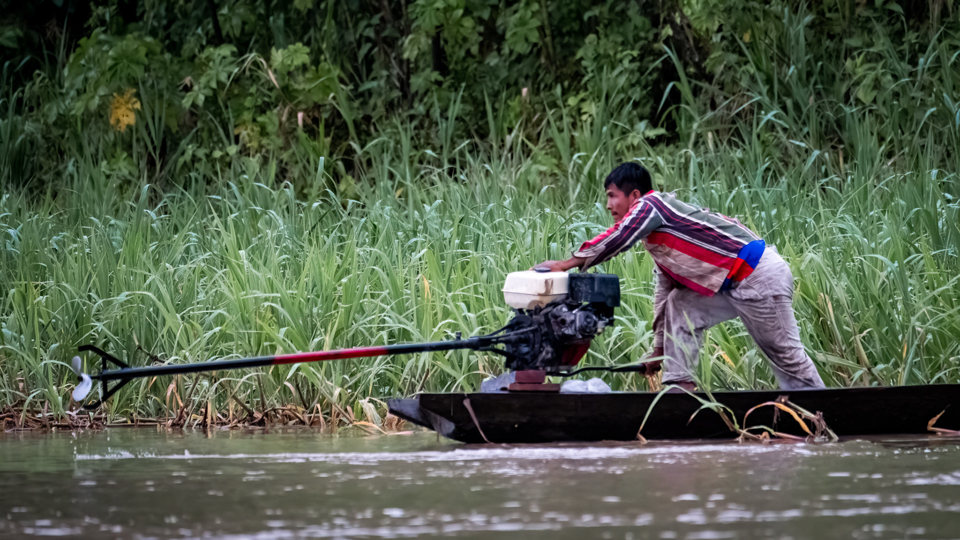Long shaft canoes