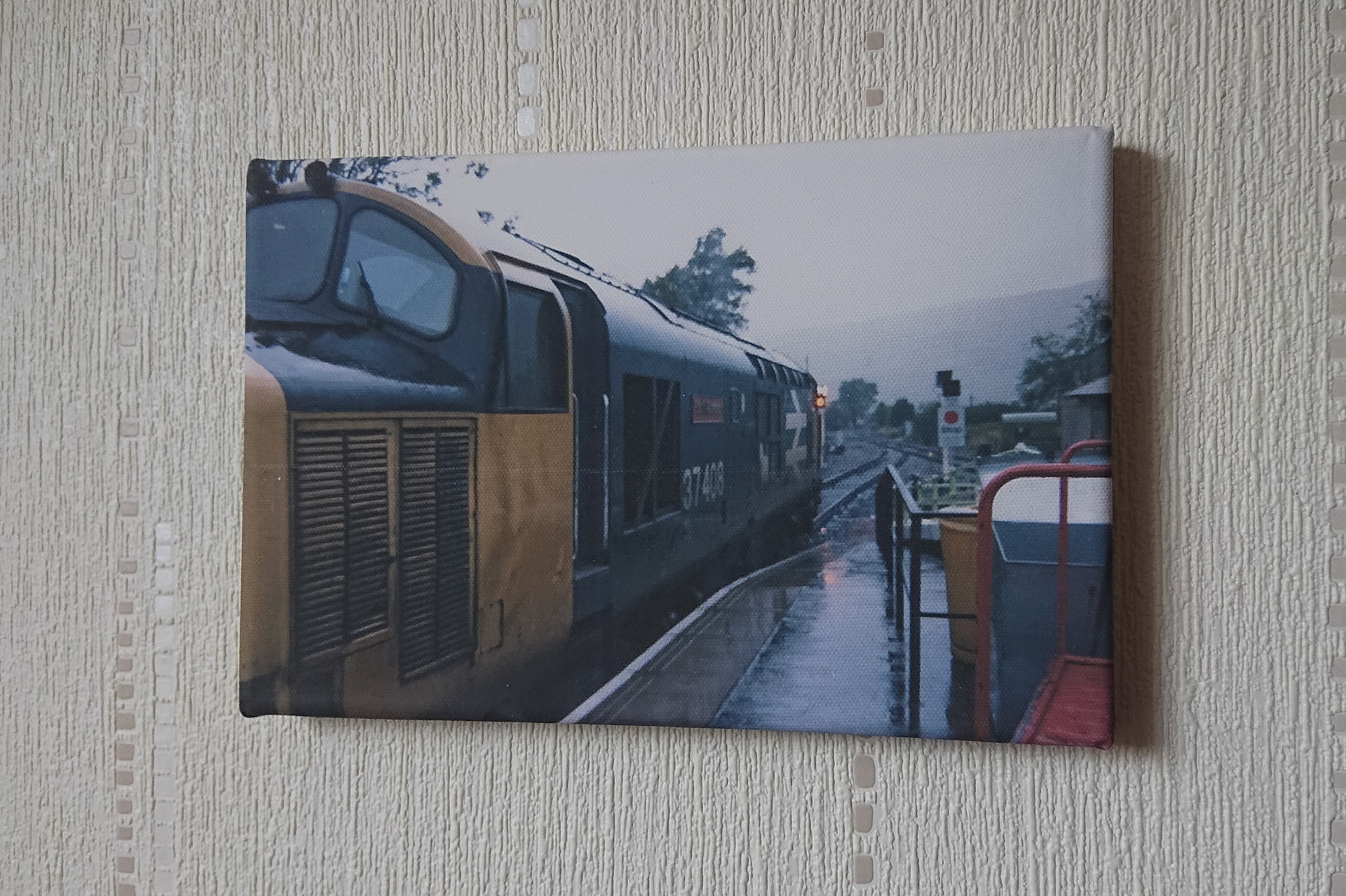 Canvas - CAN044 - 37408