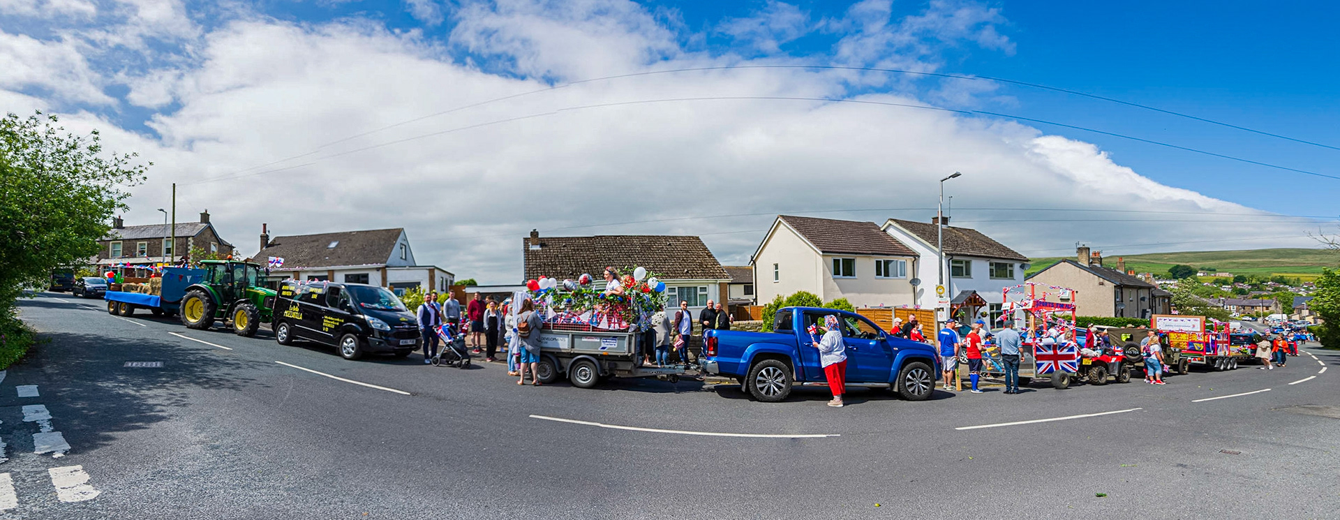 Sabden Jubilee parade panorama