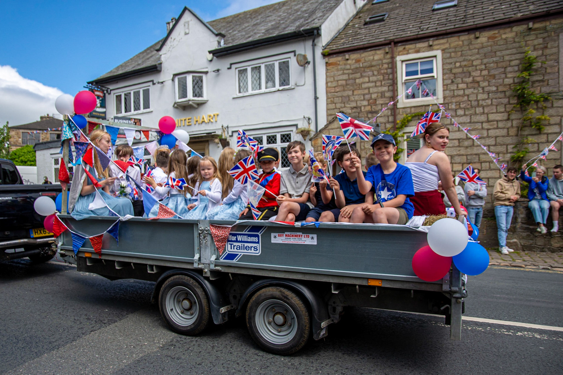 Sabden Jubilee parade