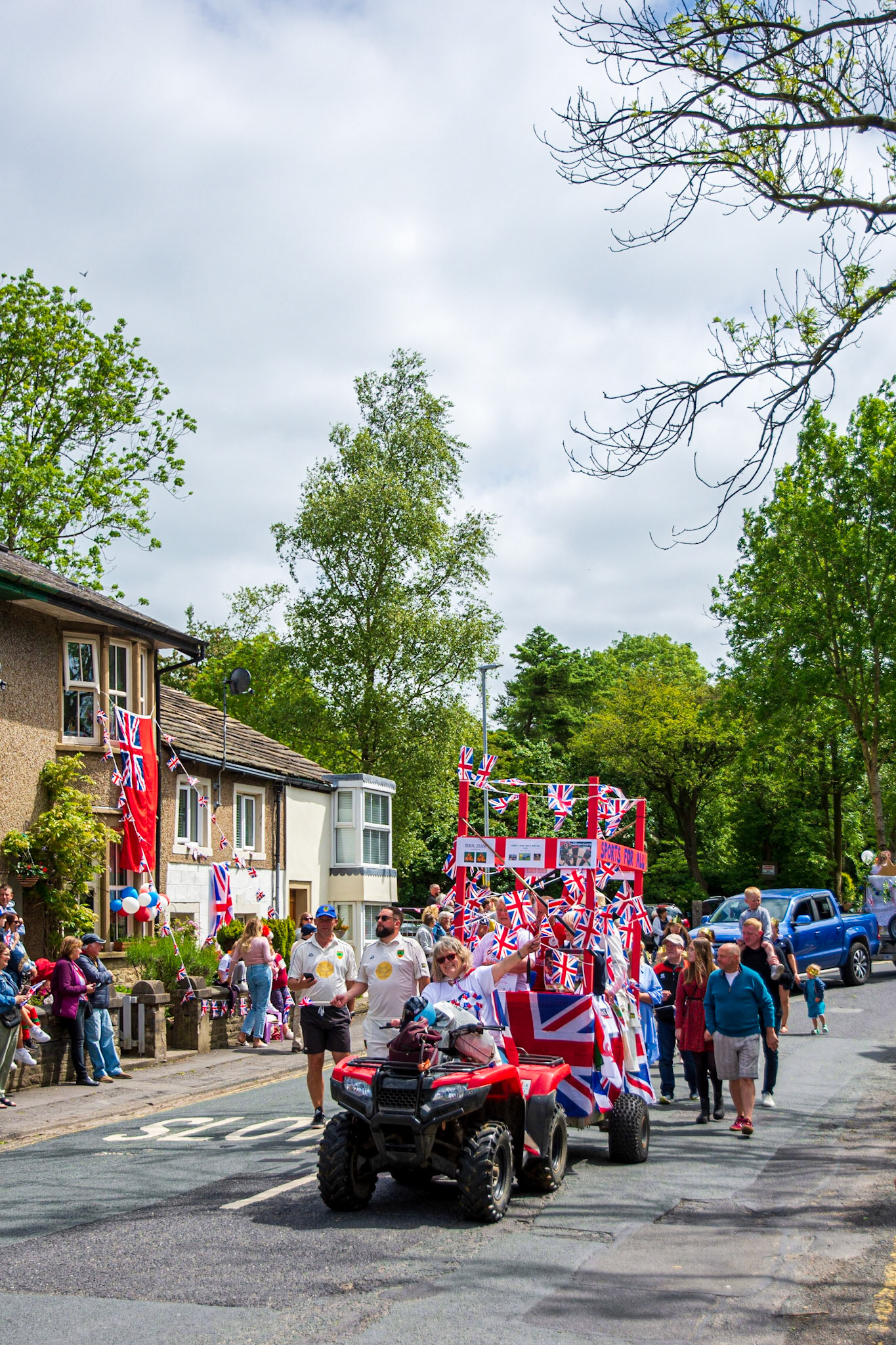 Sabden Jubilee parade