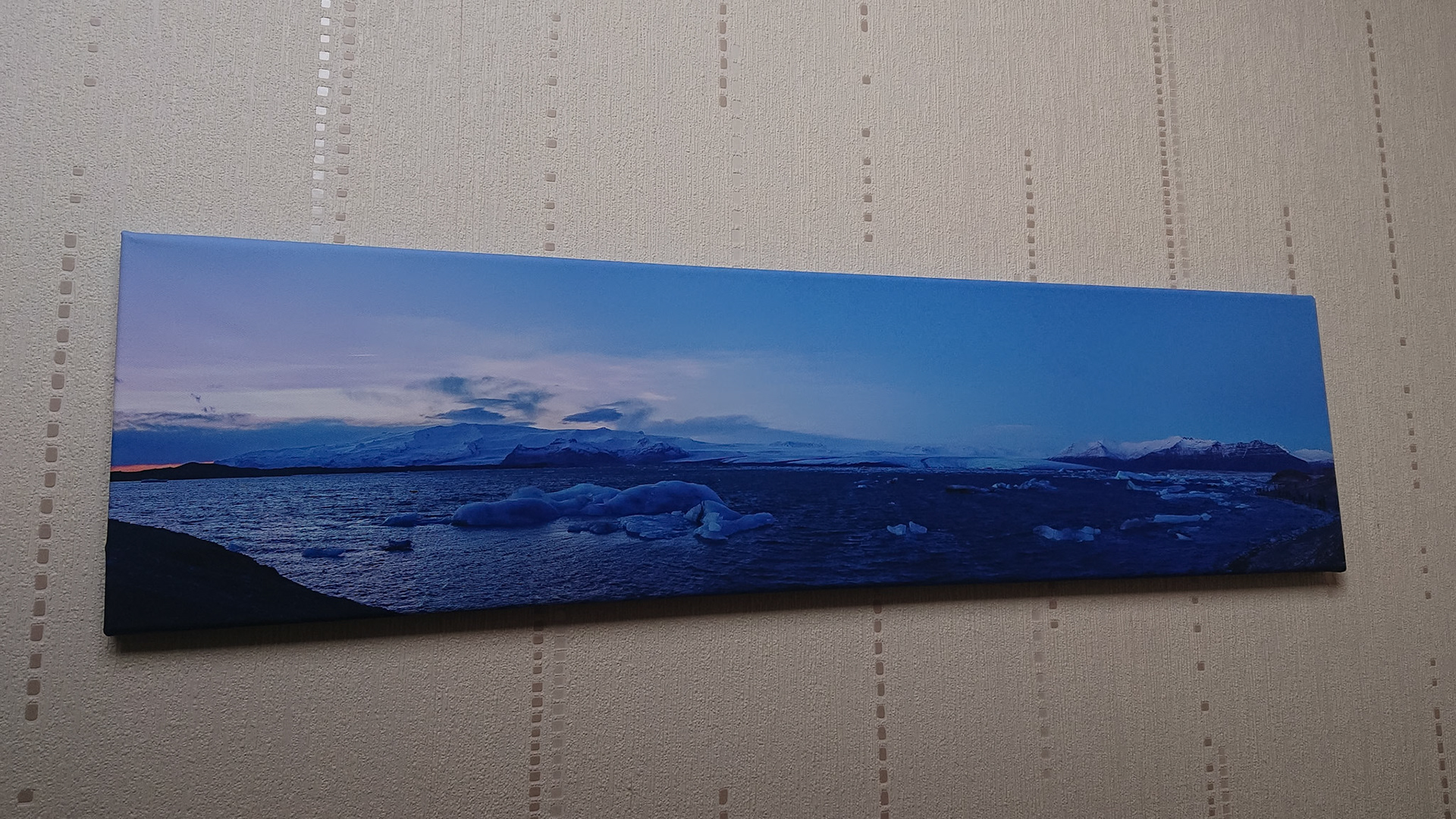 Canvas - ST022 - Iceland