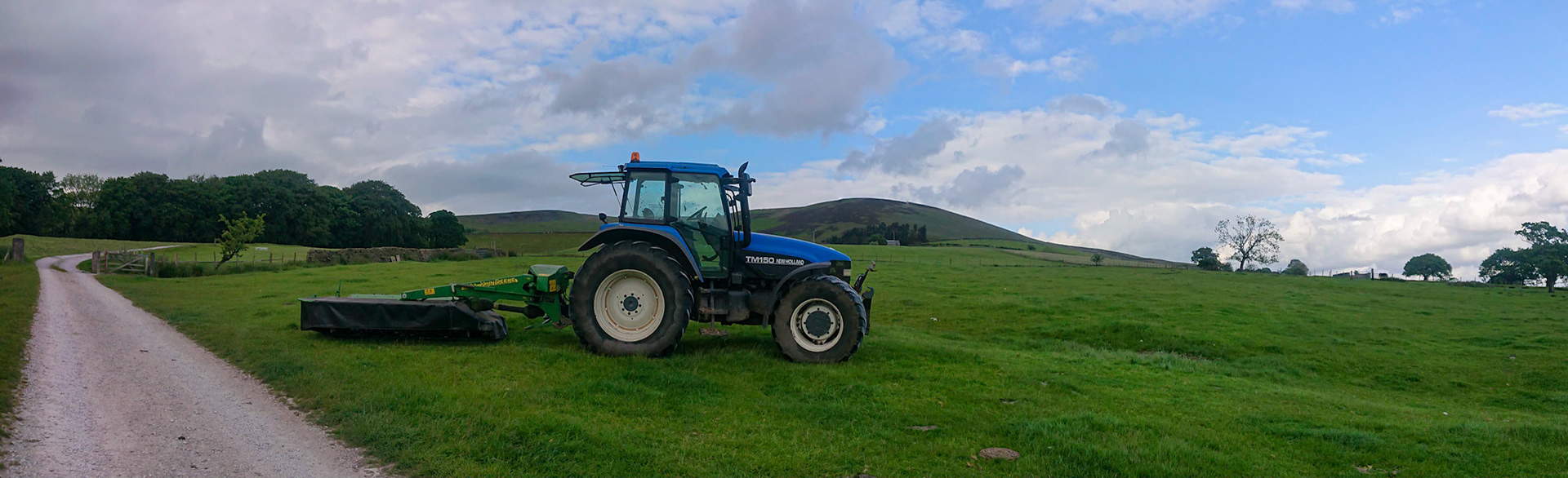 Pendle Hill tractor panorama