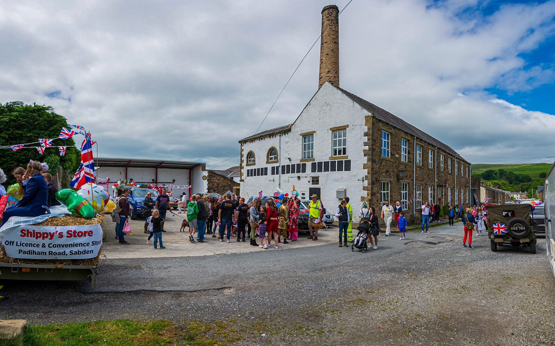 Sabden Jubilee parade panorama