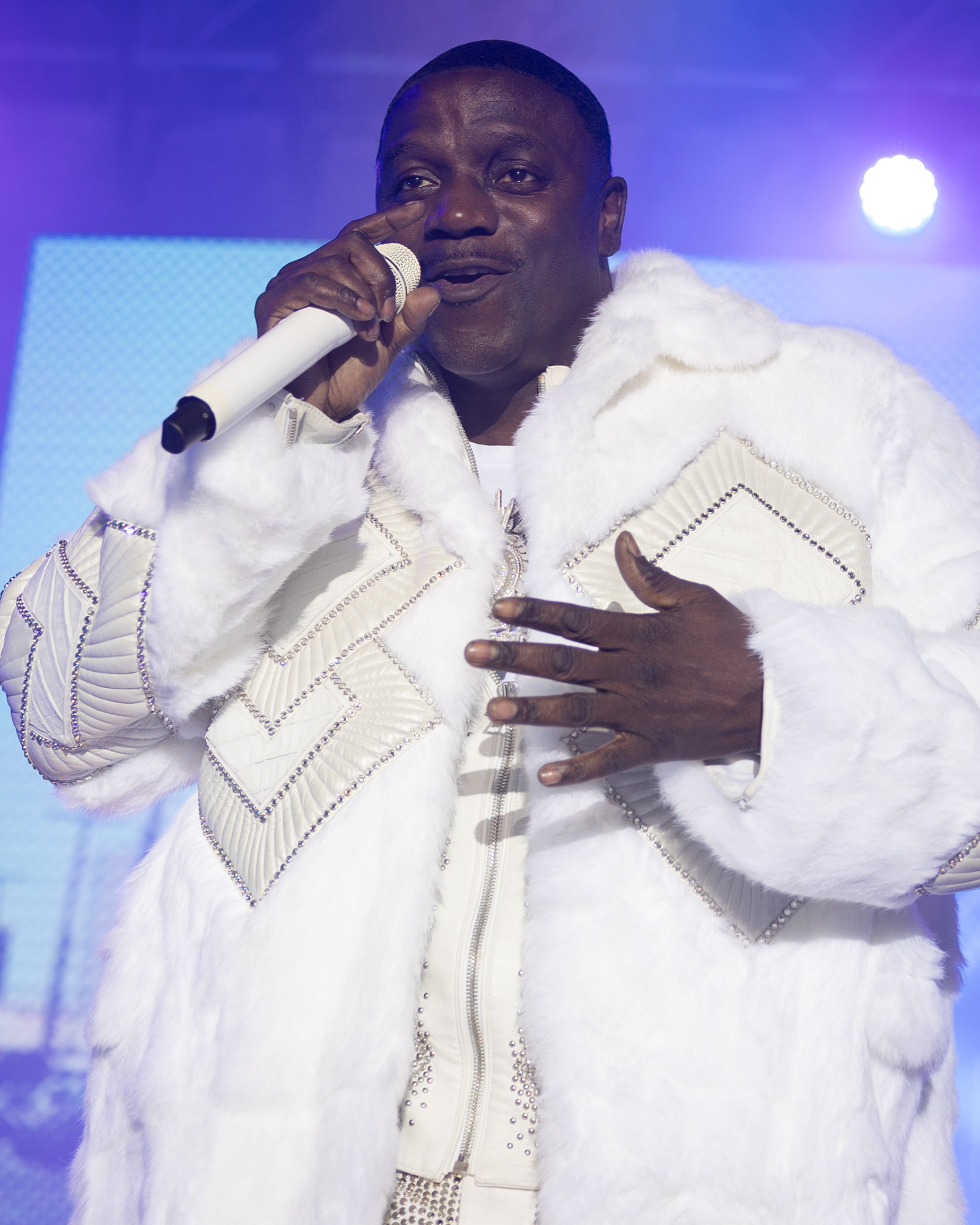 AKON