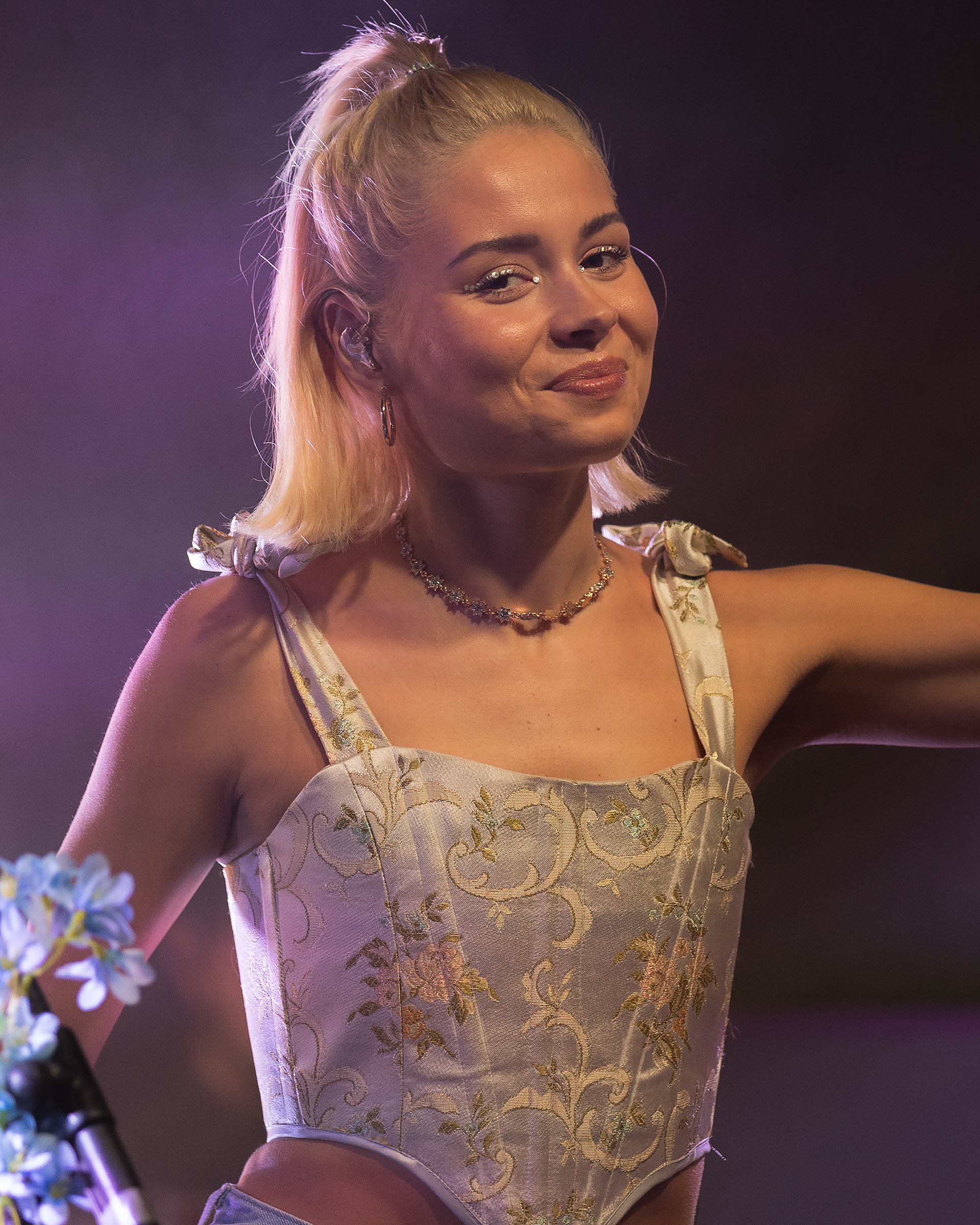 Nina Nesbitt