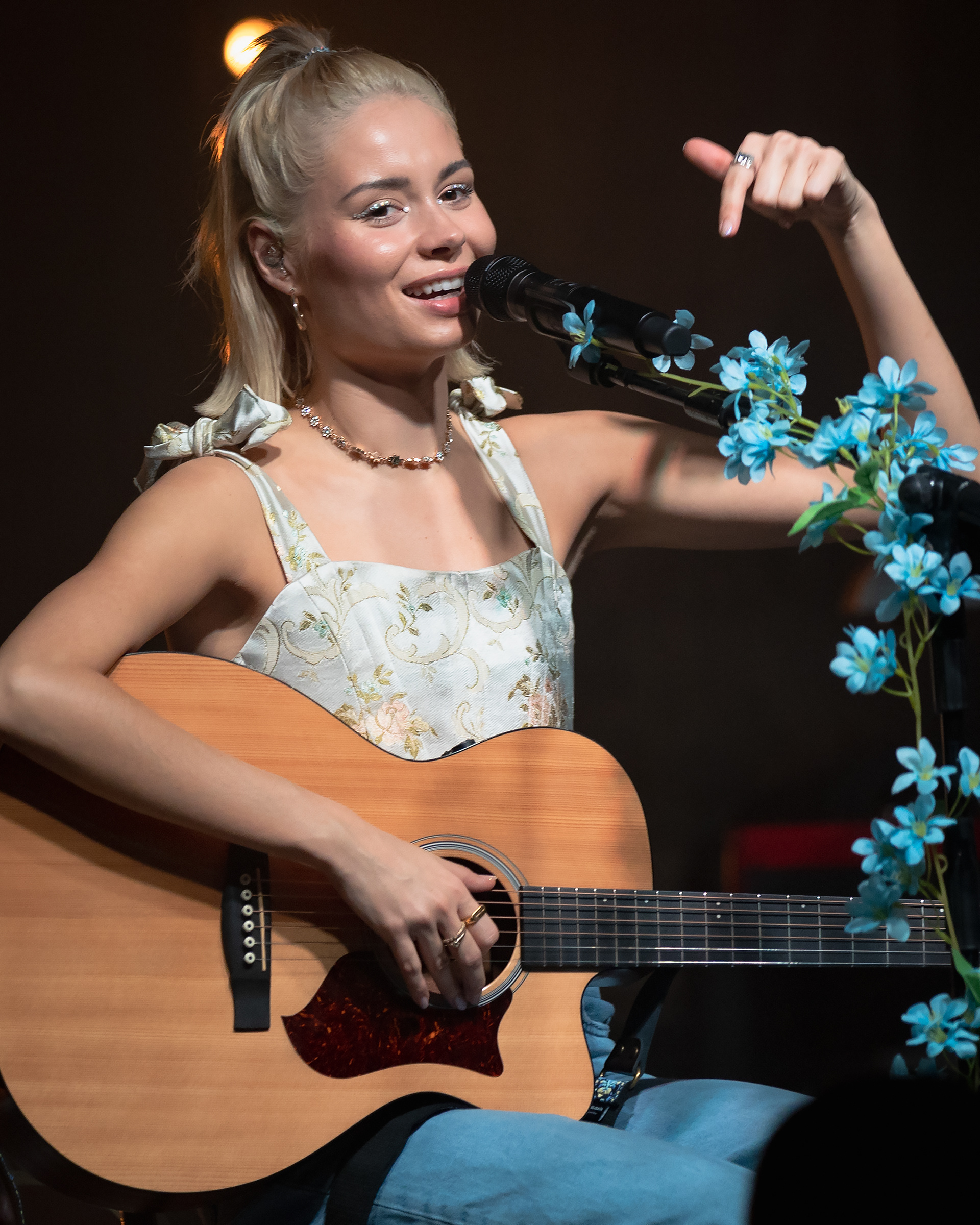 Nina Nesbitt
