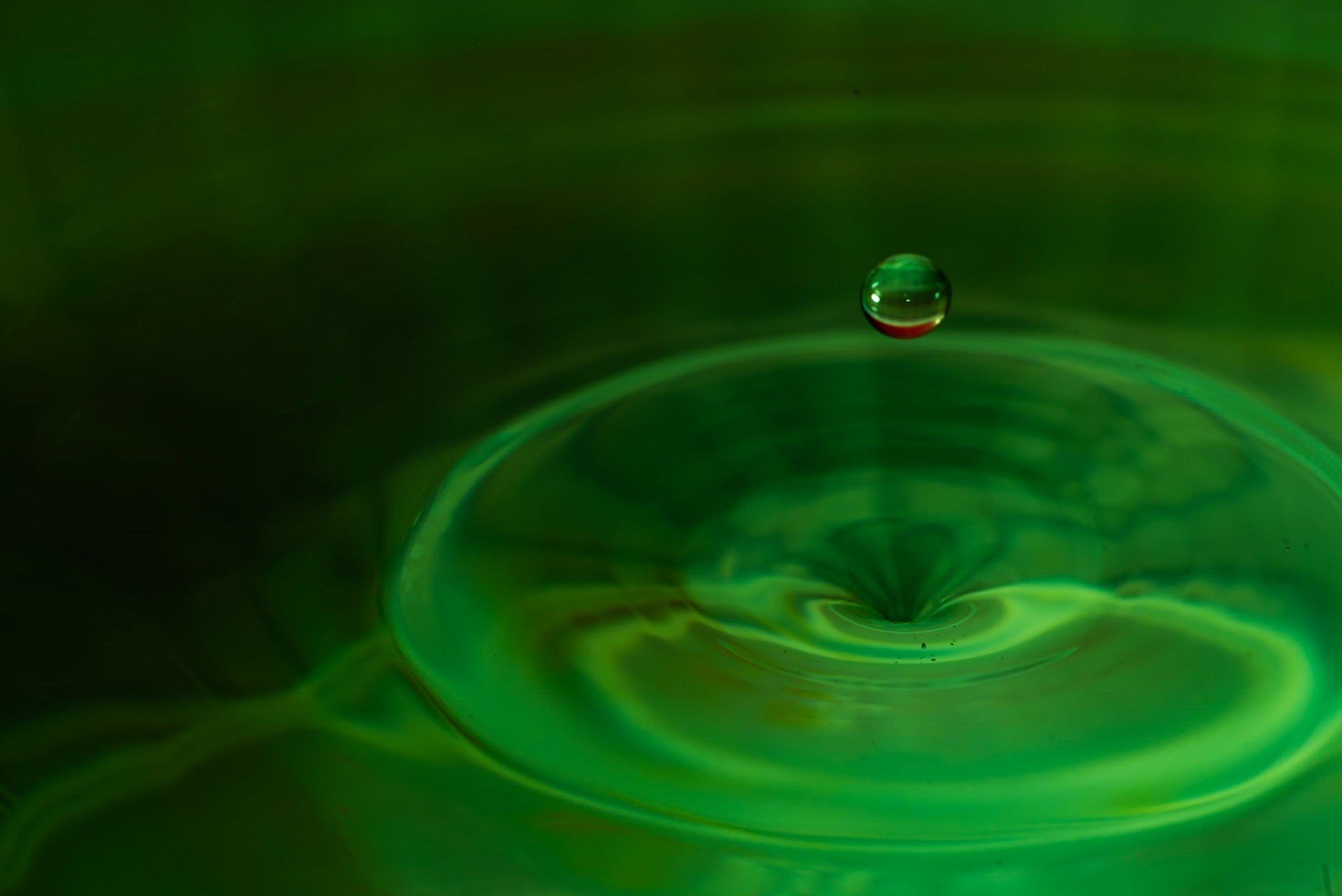 Water drops splashing
