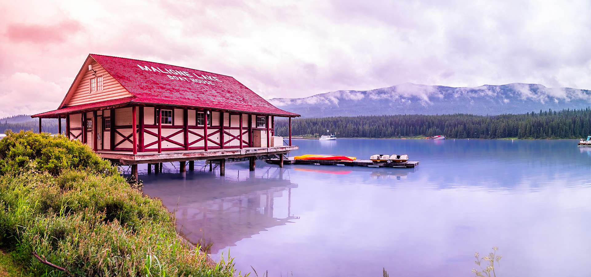 Maligne Lake