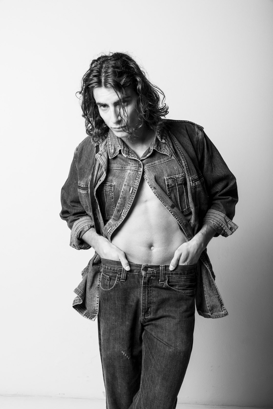 Model book mezzo busto uomo bianco e nero