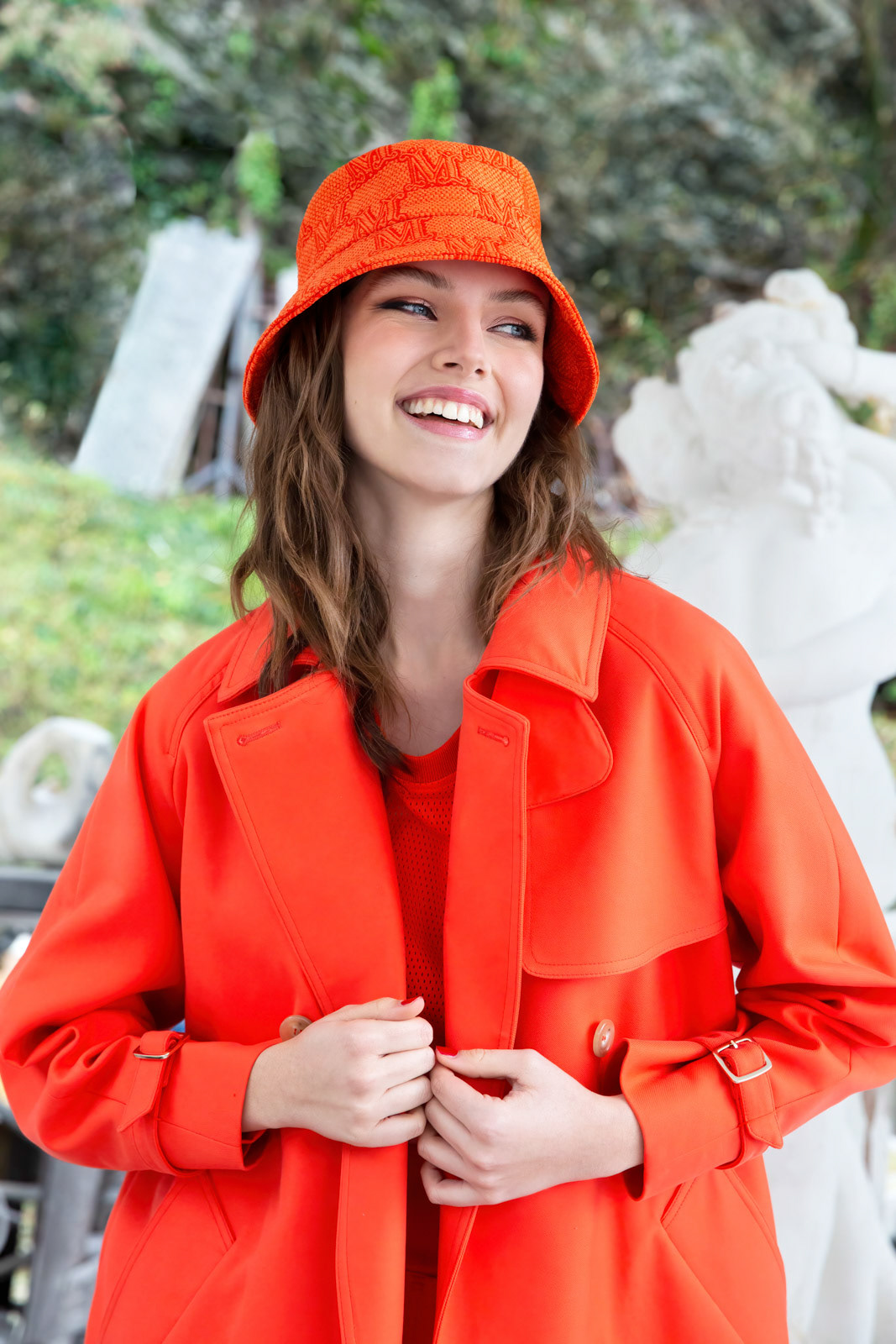 Campagna pubblicitaria Intrend Max Mara primavera estate con Arianna Amadei