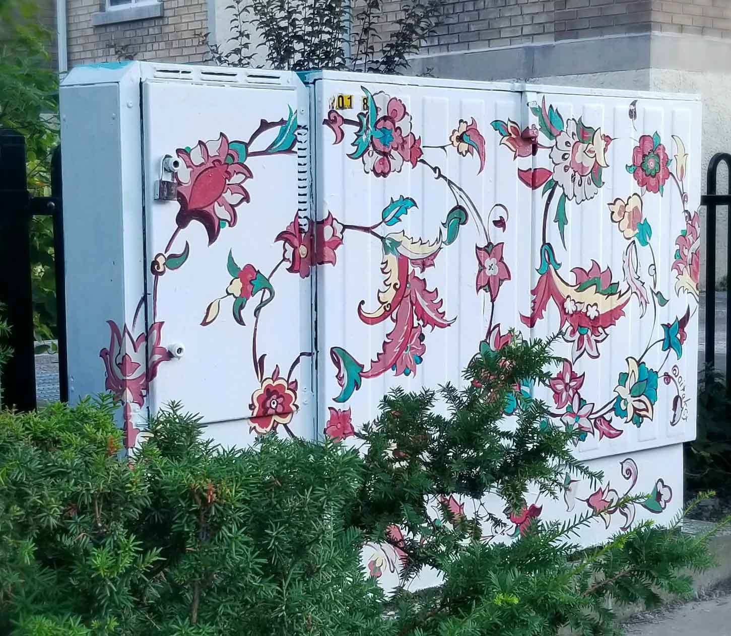 Bell box 2019 | College/Spadina